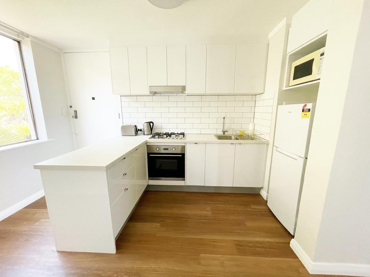 Studio 101 - First Floor Fremantle Studio Apartment エクステリア 写真