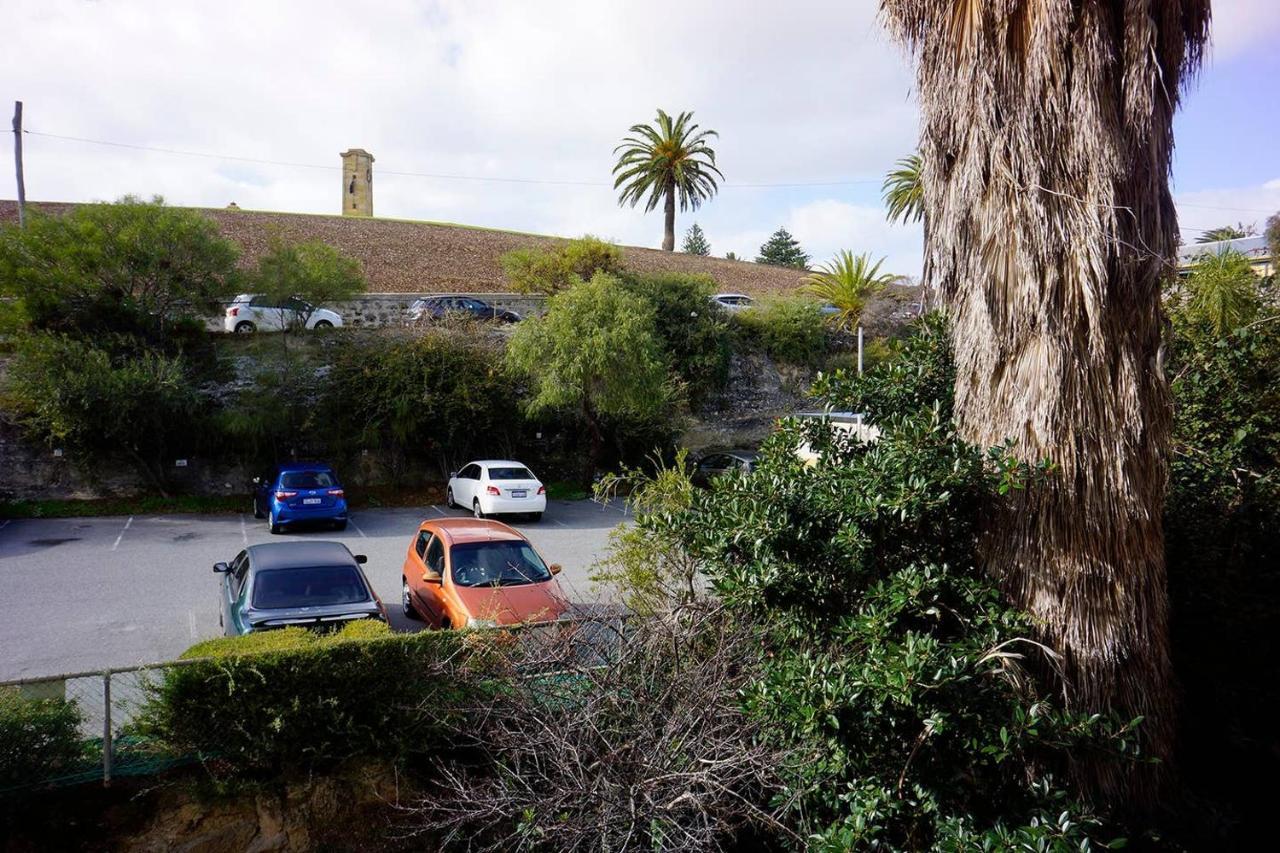 Studio 101 - First Floor Fremantle Studio Apartment エクステリア 写真